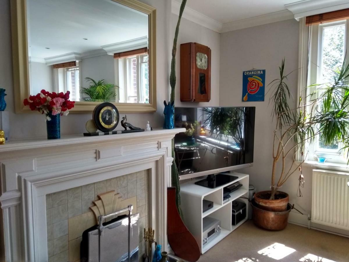 Stunning Retro Apartment In Central Hove Extérieur photo