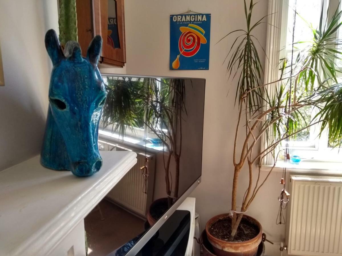 Stunning Retro Apartment In Central Hove Extérieur photo